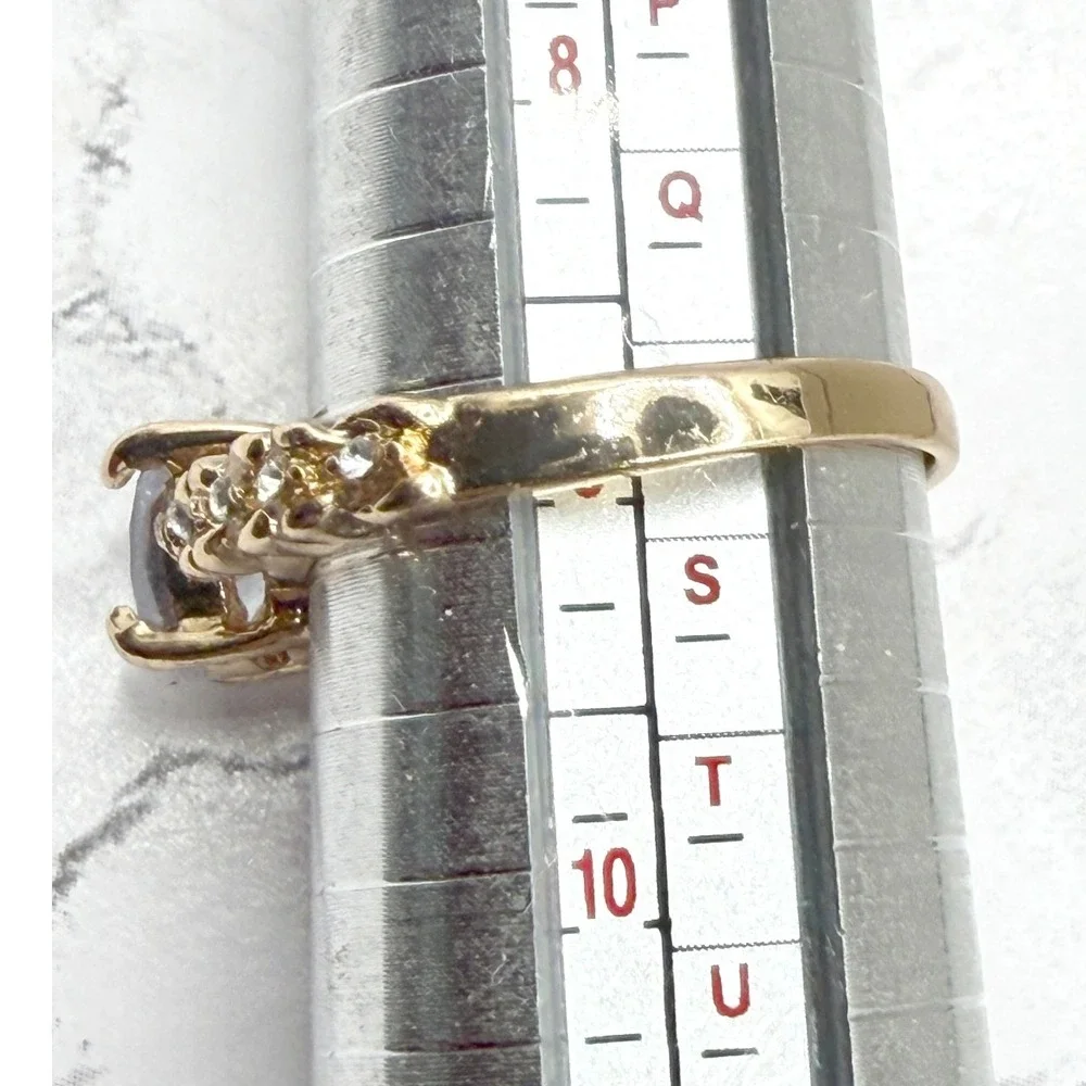 New Ring‎ Size 9 Clear Stone Statement Engagement Style Gold Tone
